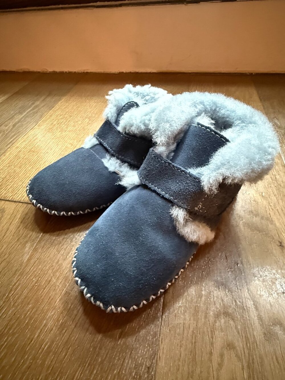 L.L.Bean Toddler Wicked Good Slippers Mariner Blue Size 9–10